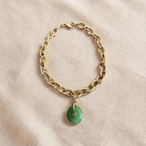 Elegant Gold Chain Bracelet with Green Jade Inspired Pendant